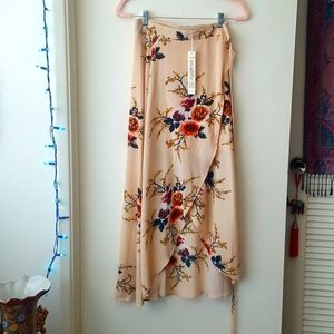 🌙Floral Wrap Skirt Leggy Cover up